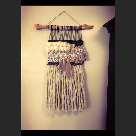 Handmade woven boho wall hanging decor - Picture 2 of 2